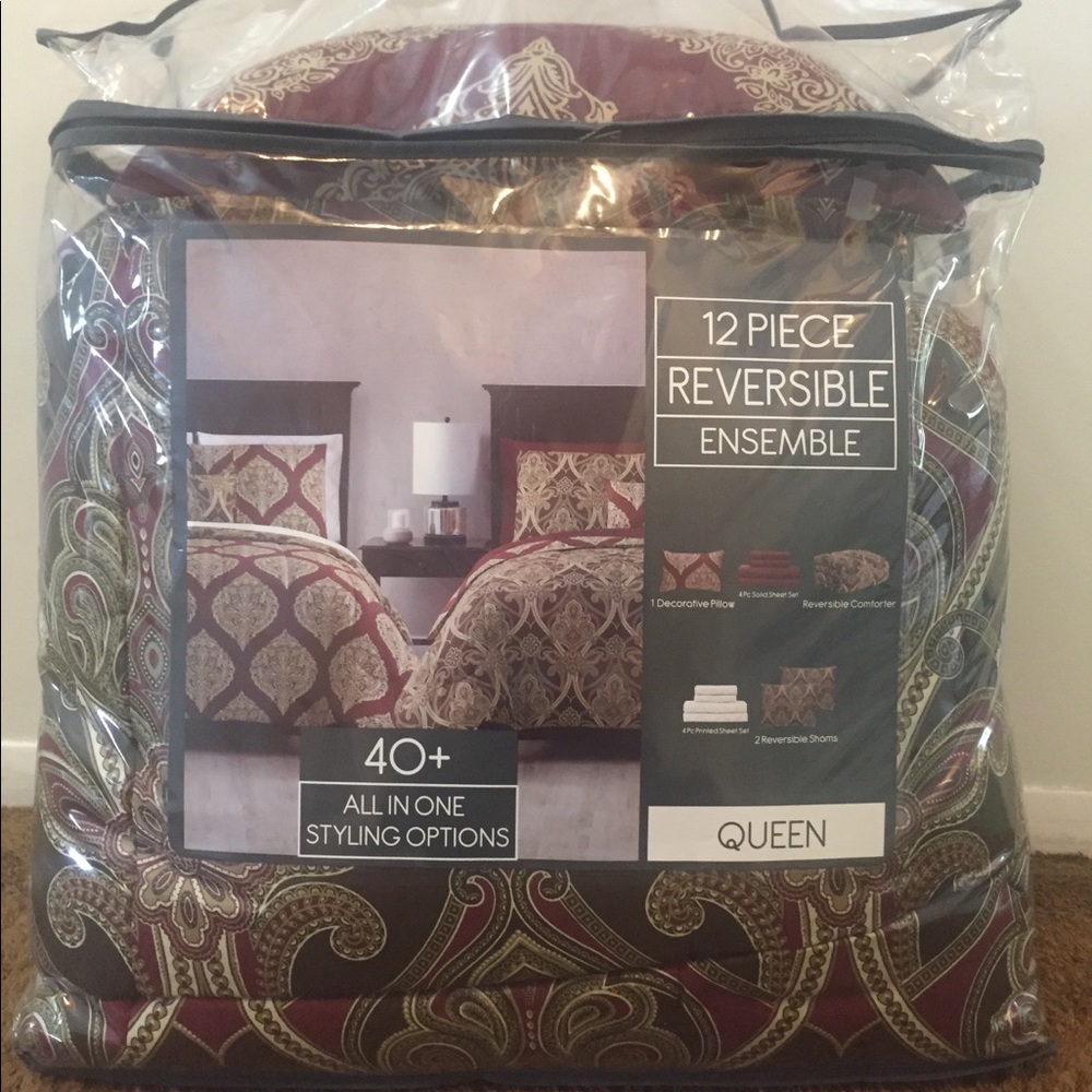 12 Piece Reversible Ensemble Comforter Set